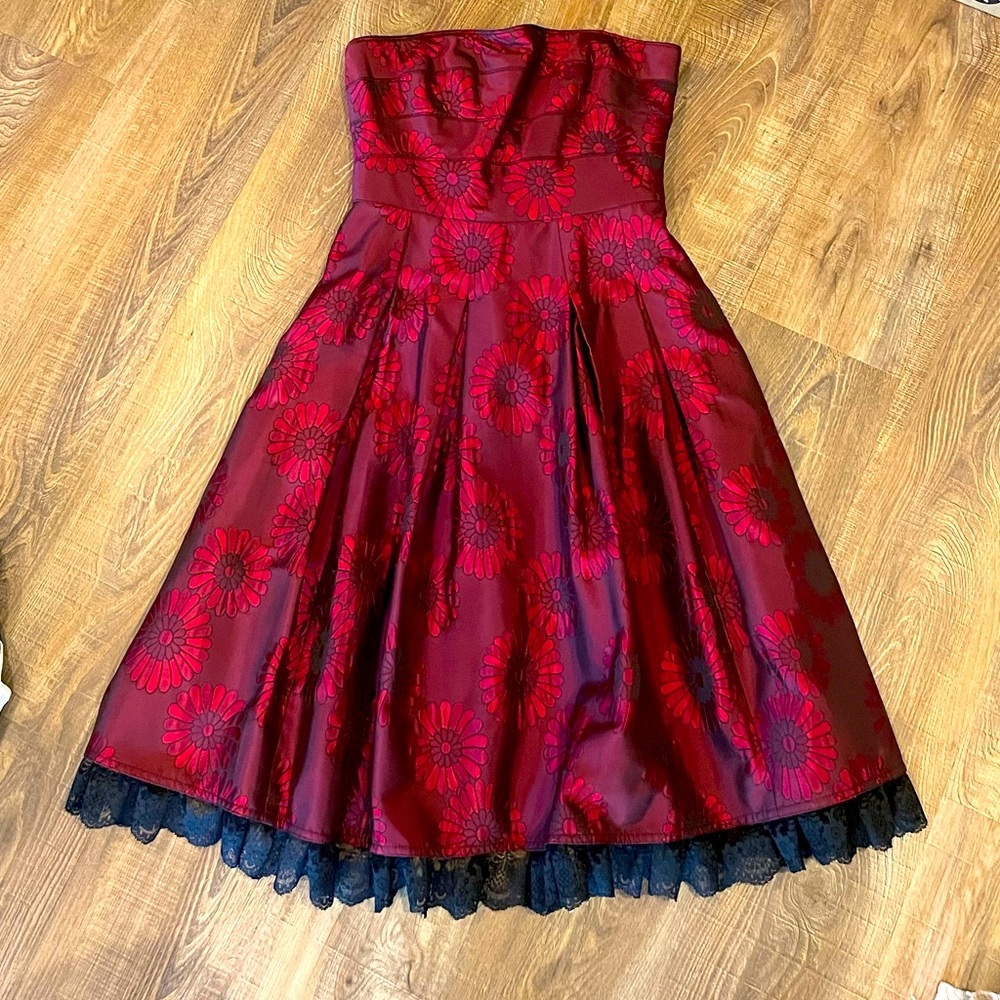 Strapless dress